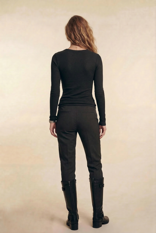 Davina | Slim-Fit Crewneck Top