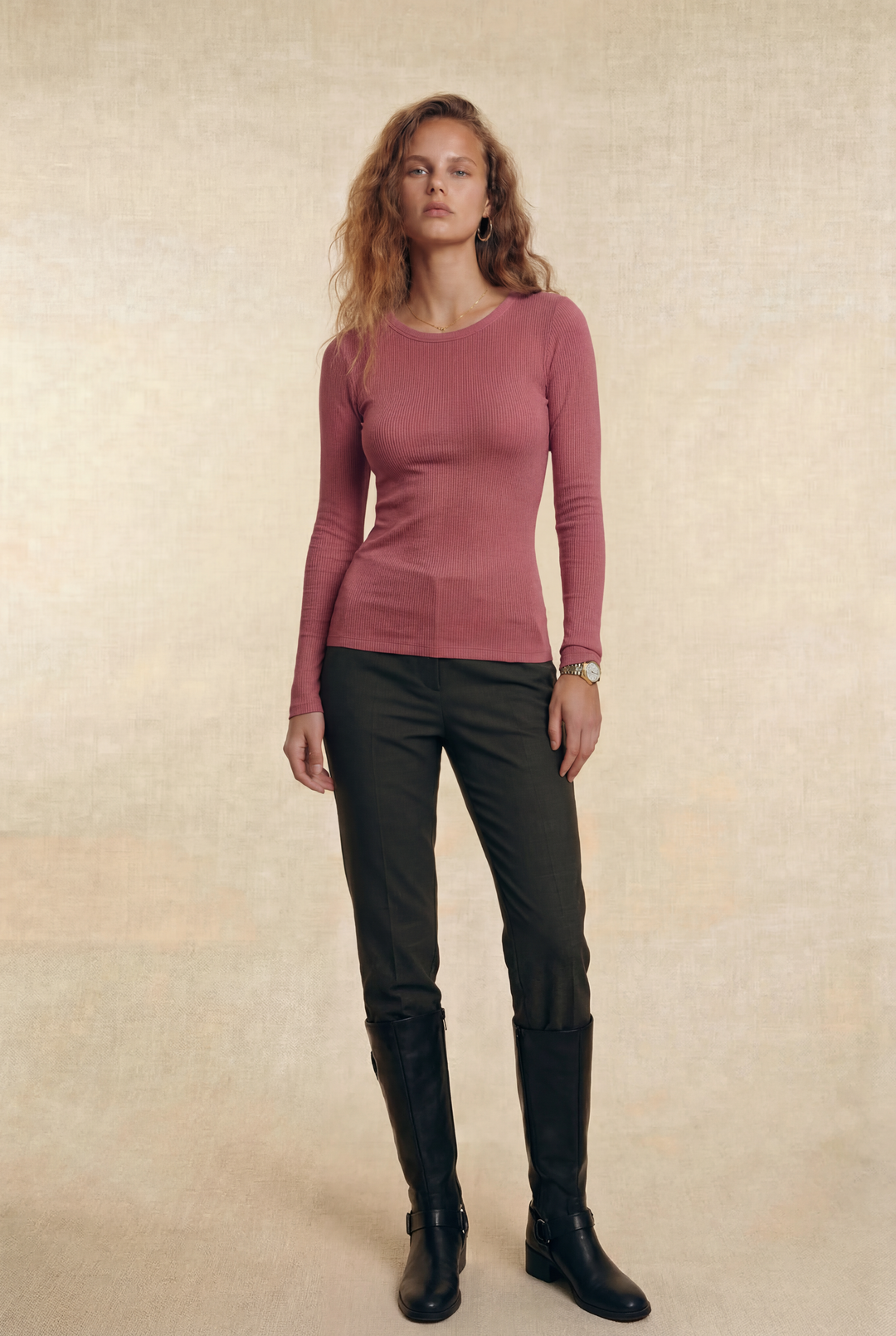 Davina | Slim-Fit Crewneck Top