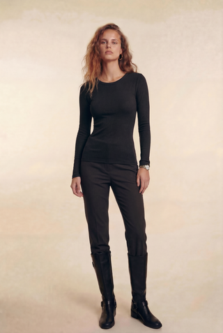 Davina | Slim-Fit Crewneck Top